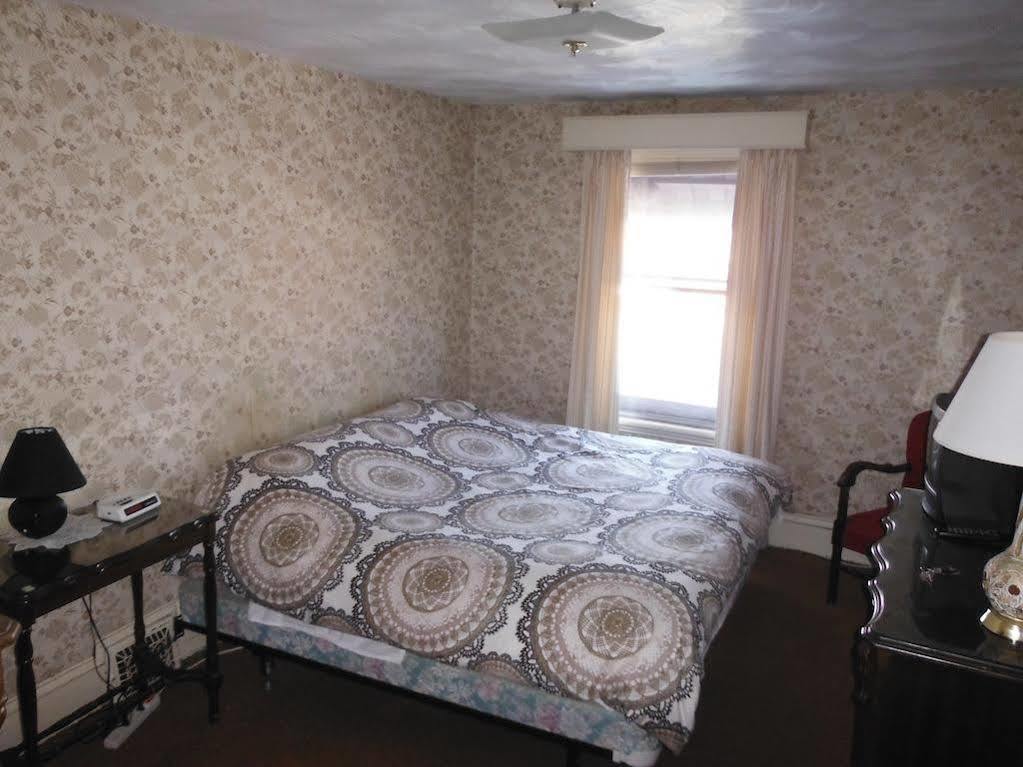 Auberge Des Arts Bed And Breakfast Оттава Екстер'єр фото