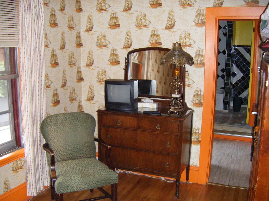 Auberge Des Arts Bed And Breakfast Оттава Екстер'єр фото